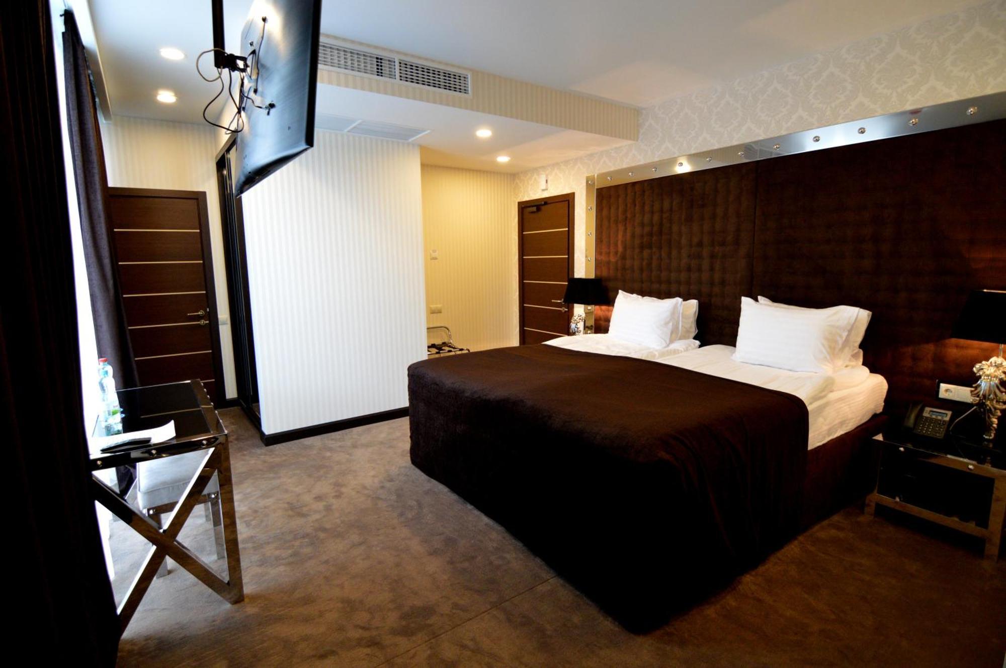 Standard Double or Twin Room,1574783003:JPEG